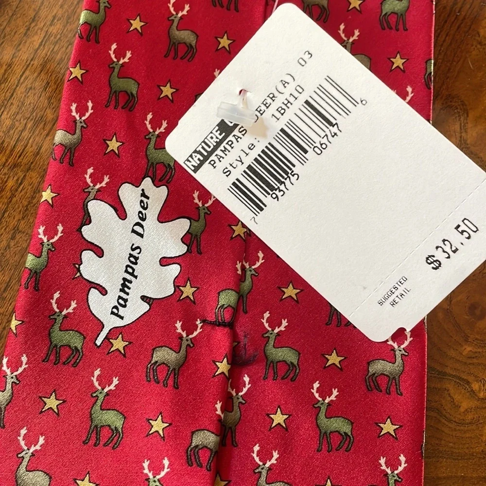 NWT The Nature Conservancy Pampas Deer 100% Silk holiday Christmas MENS tie Red